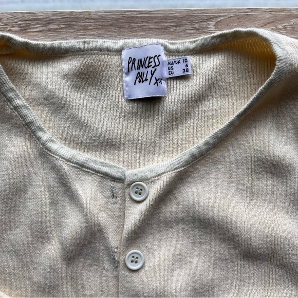 Princess Polly Cropped Pastel Yellow Cardigan size 6 - Picture 2 of 3